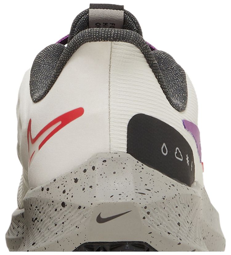 Nike Wmns Air Zoom Pegasus 39 Shield Light Bone Vivid Purple