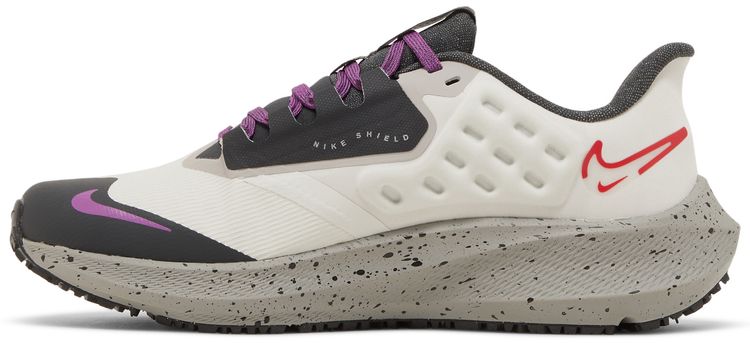 Nike Wmns Air Zoom Pegasus 39 Shield Light Bone Vivid Purple
