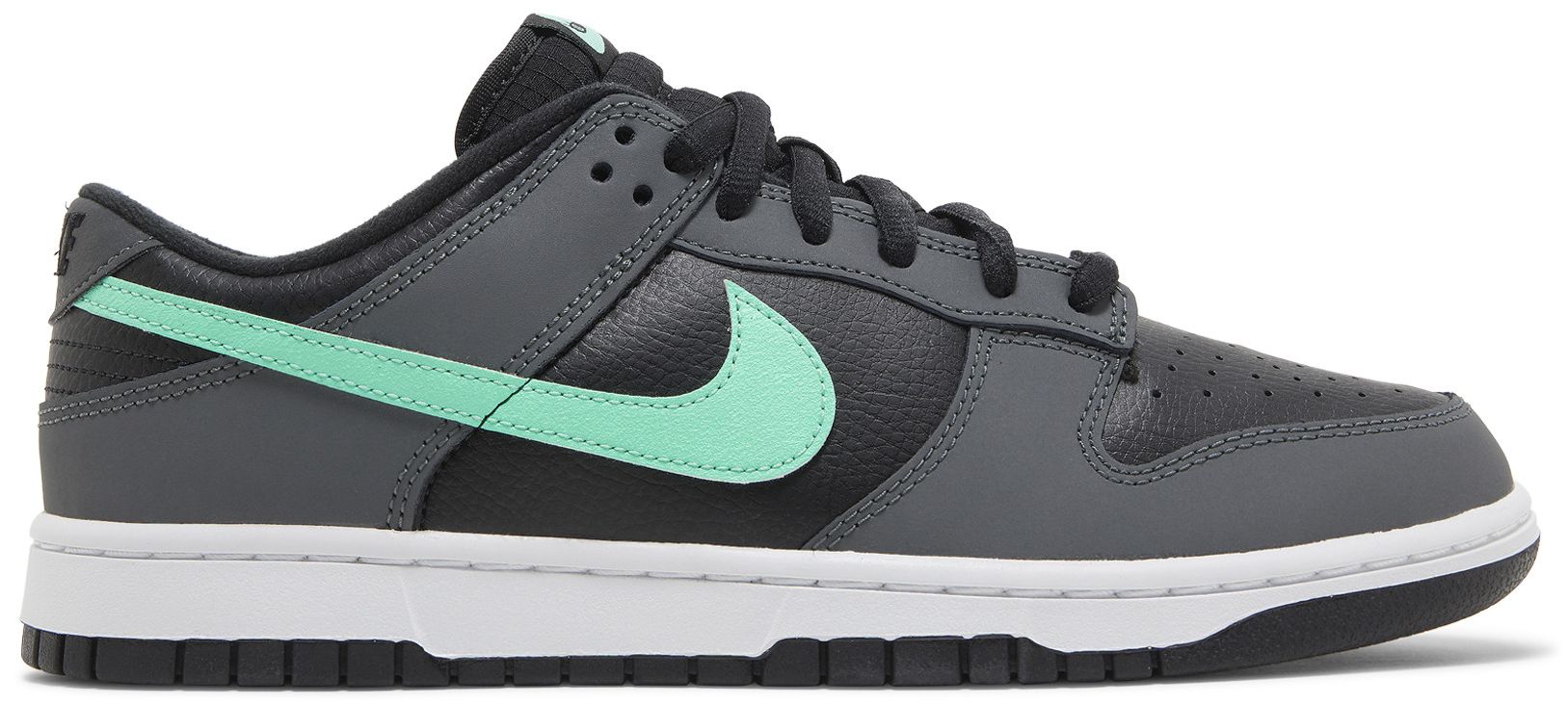 dark green dunks low