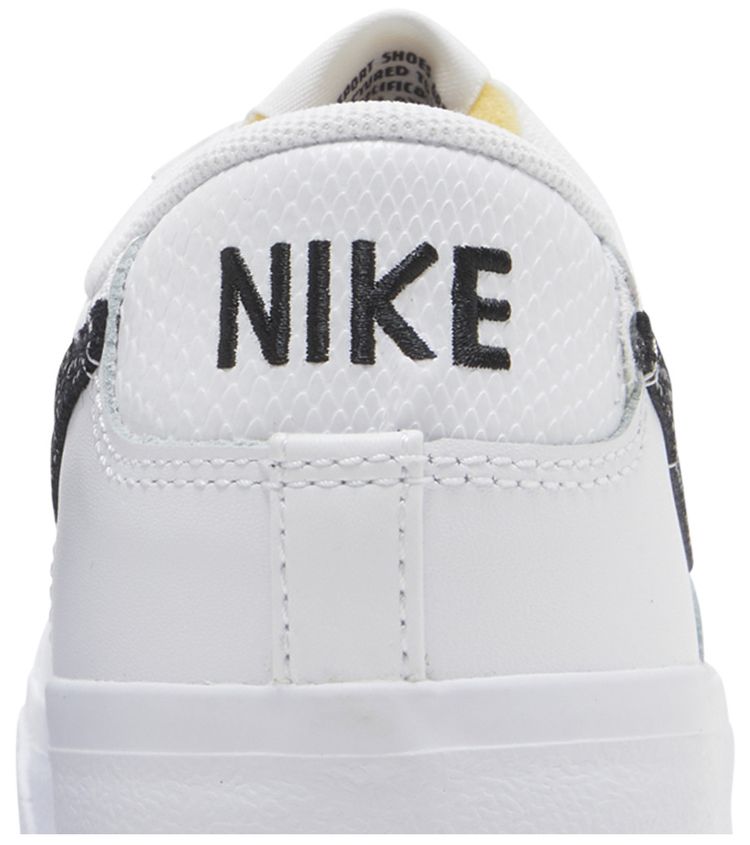 Nike Wmns Blazer Low Platform White Snakeskin