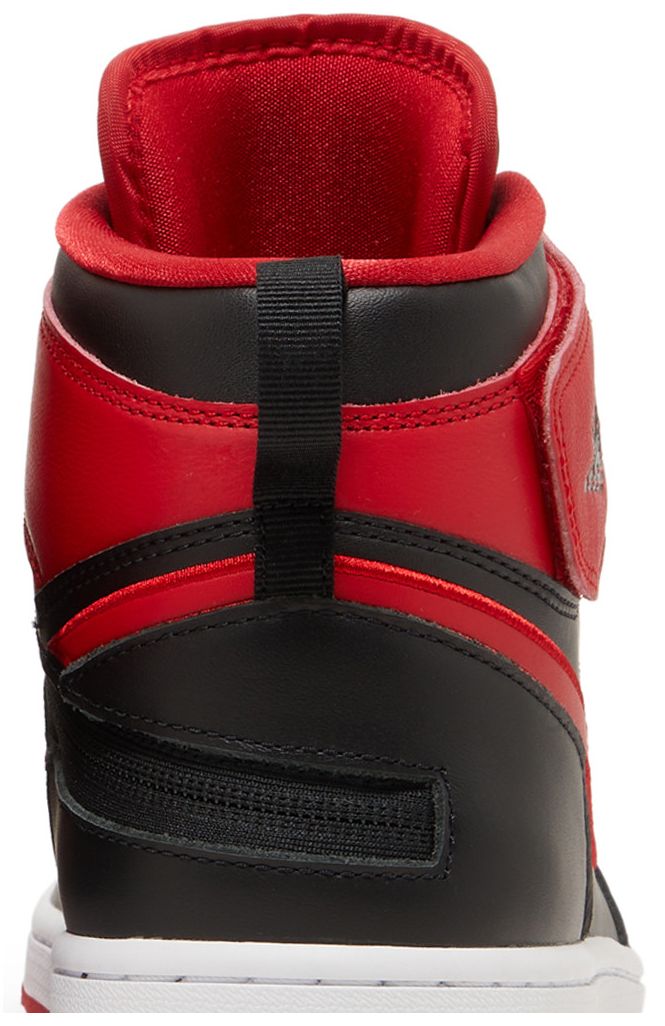 Air Jordan 1 High FlyEase Bred