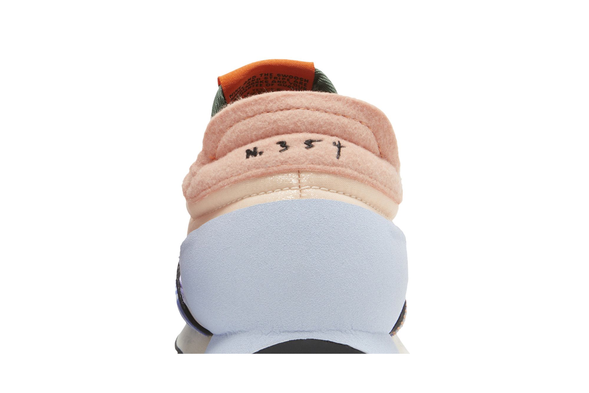 nike daybreak crimson