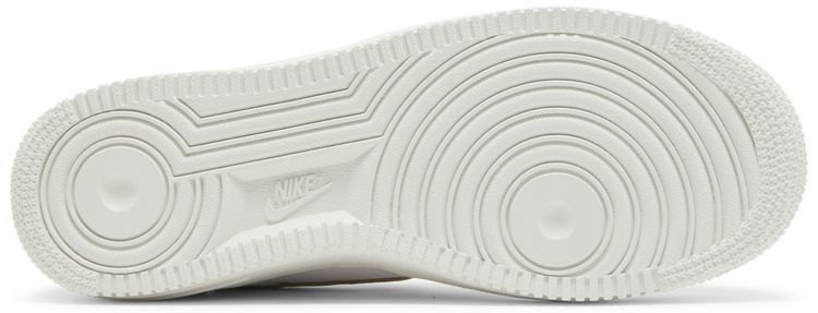 Nike Wmns Air Force 1 07 White Metallic Gold