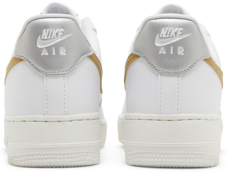 Nike Wmns Air Force 1 07 White Metallic Gold