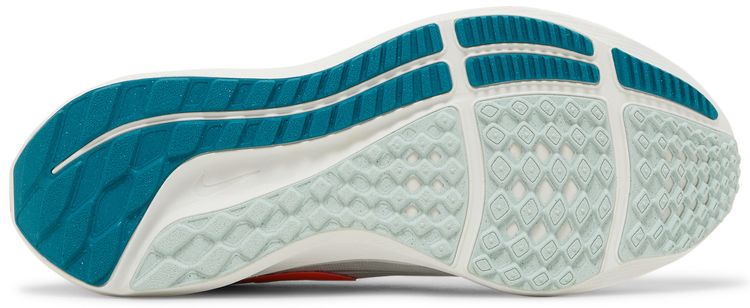 Nike Air Zoom Pegasus 39 4E Wide Pure Platinum Total Orange