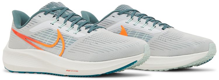 Nike Air Zoom Pegasus 39 4E Wide Pure Platinum Total Orange