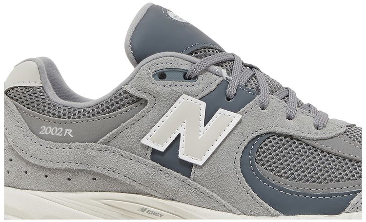 New Balance 2002R Big Kid Wide Steel Lead