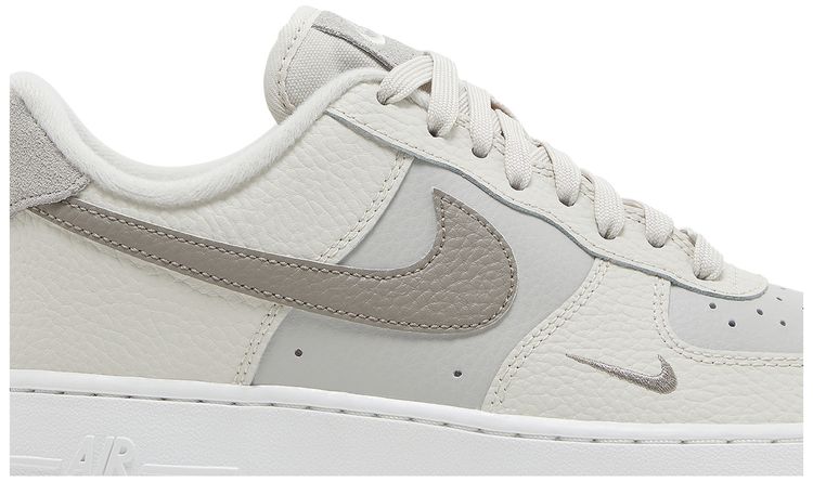Nike Wmns Air Force 1 Low 07 Moon Fossil