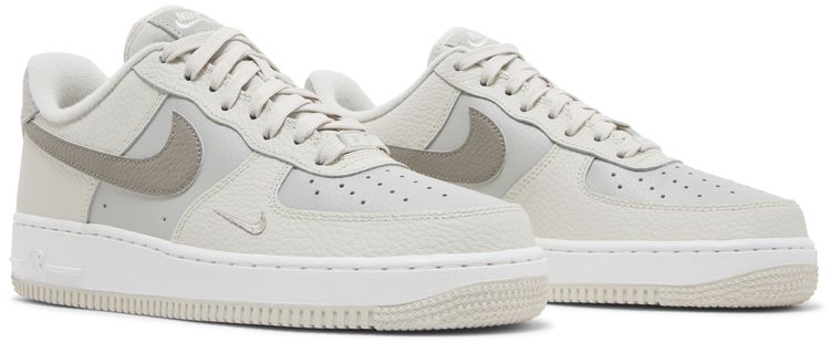 Nike Wmns Air Force 1 Low 07 Moon Fossil