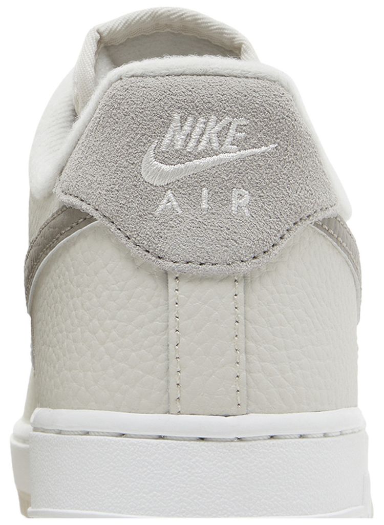Nike Wmns Air Force 1 Low 07 Moon Fossil