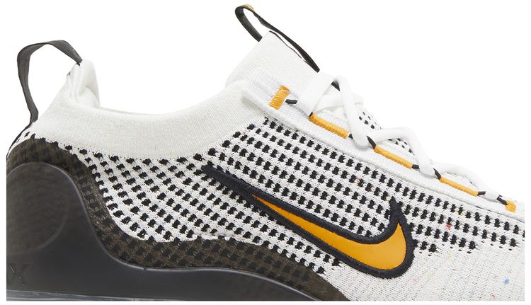 Nike Air VaporMax 2021 Flyknit White Kumquat