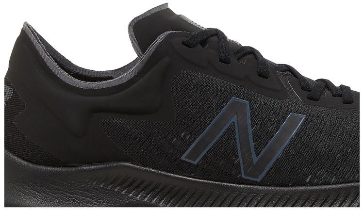 New Balance Pesu Black