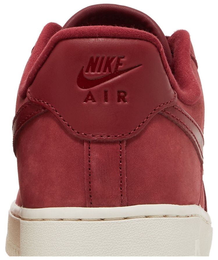 Nike Wmns Air Force 1 Premium Team Red