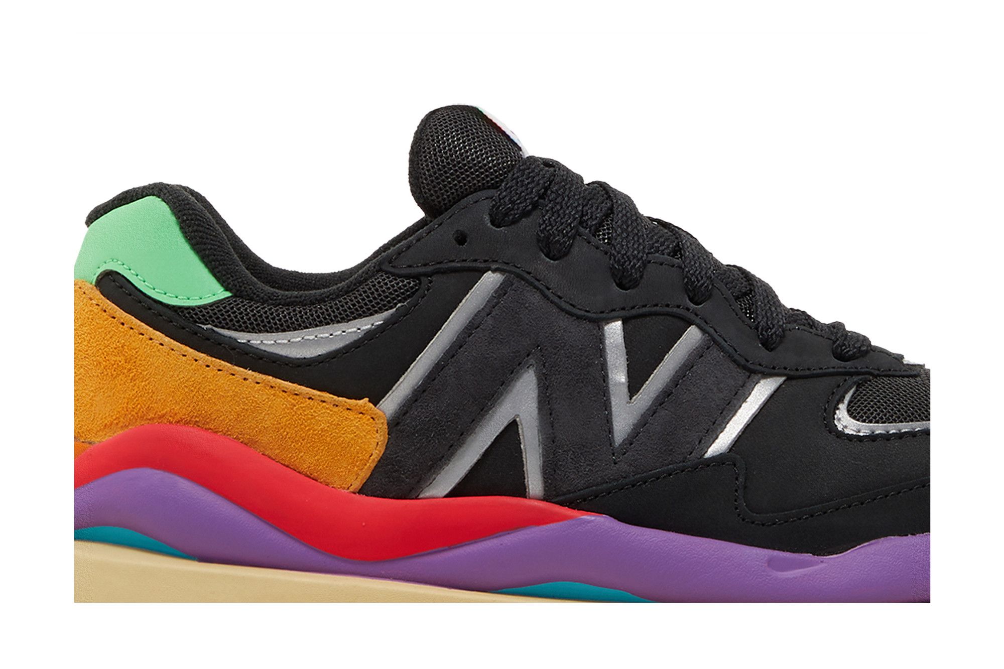 Size 4.0 57/40 'Black Vivid Cactus'