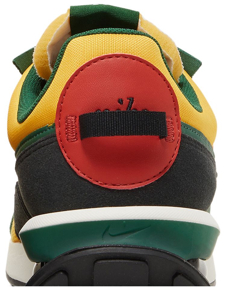 Nike Air Max Pre Day University Gold Gorge Green