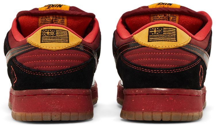 Nike Dunk Low Premium SB Hawaii