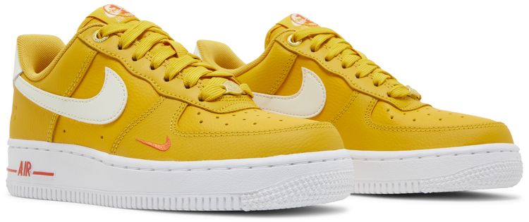 Nike Wmns Air Force 1 07 SE 40th Anniversary   Yellow Ochre