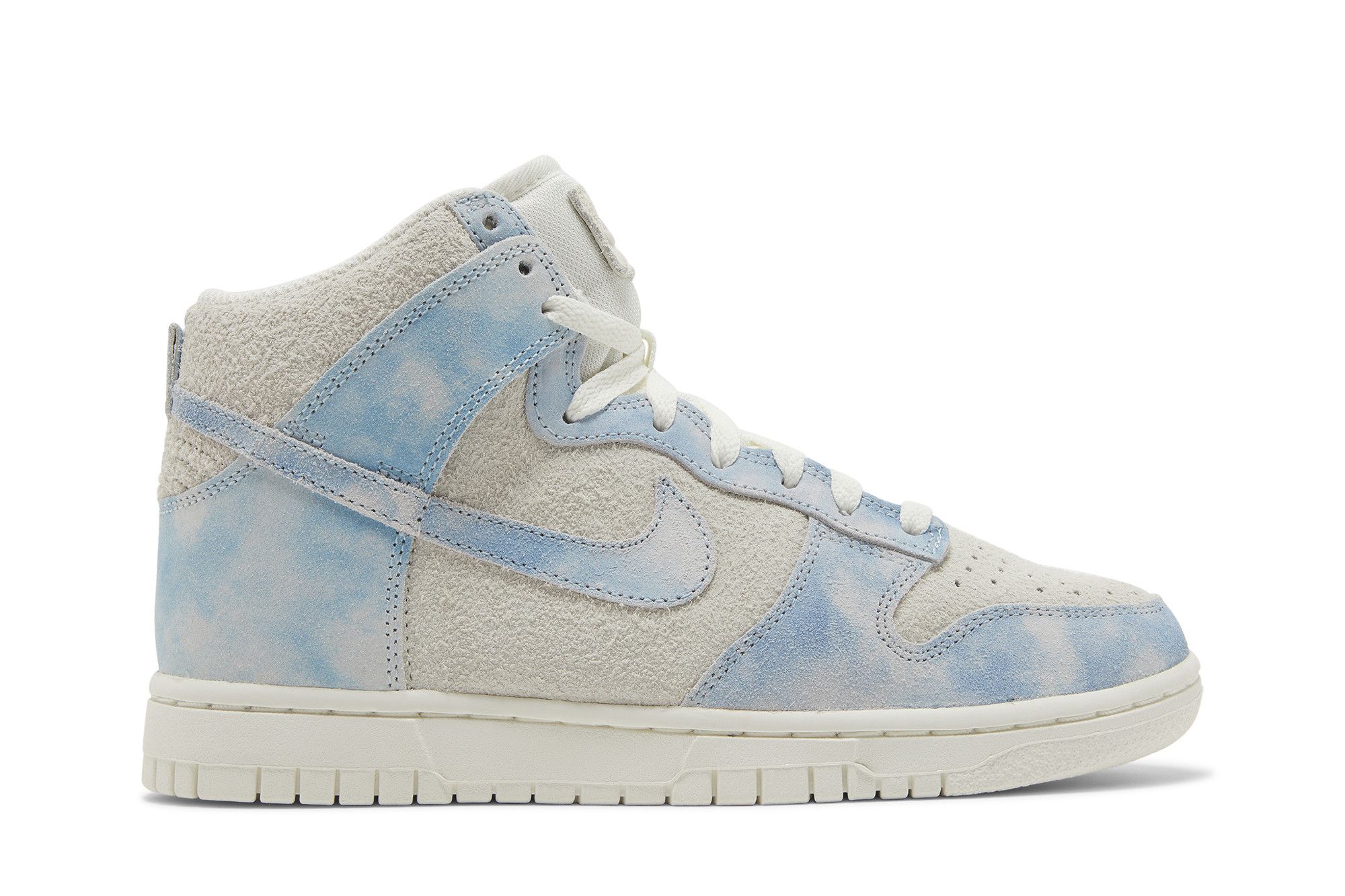 Wmns Dunk High SE Clouds