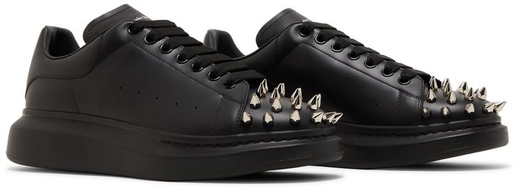 Alexander McQueen Oversized Sneaker Studded   Black