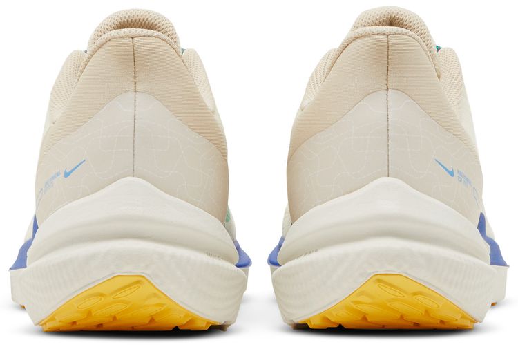 Nike Air Winflo 9 Premium Coconut Milk Stadium Green