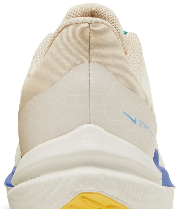 Nike Air Winflo 9 Premium Coconut Milk Stadium Green