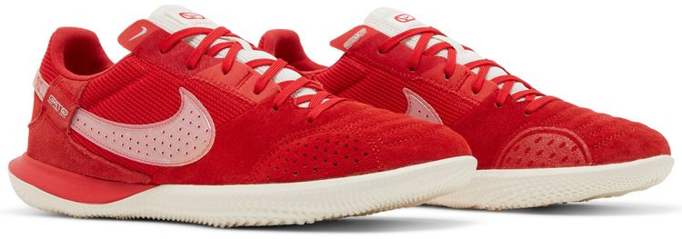 Nike Streetgato University Red Sail