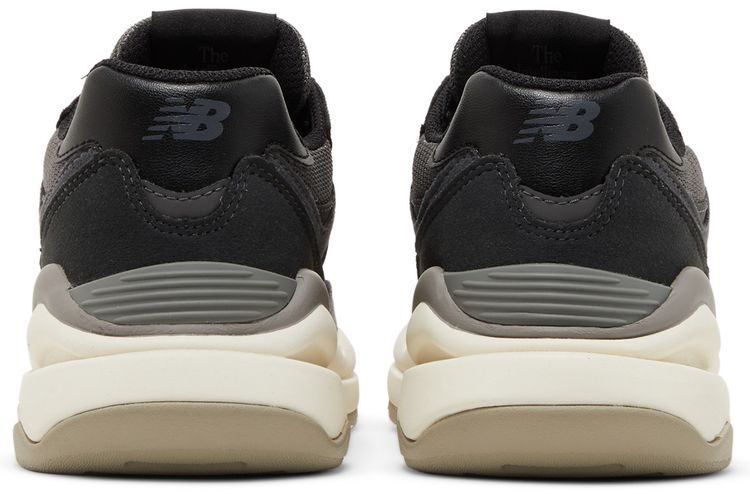 New Balance 5740 Big Kid Black Moonbeam