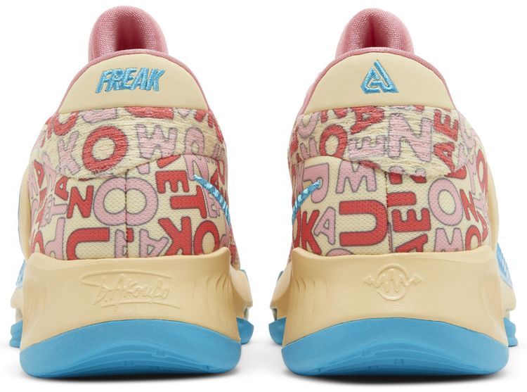 Zoom Freak 4 Letter Bros   Coral