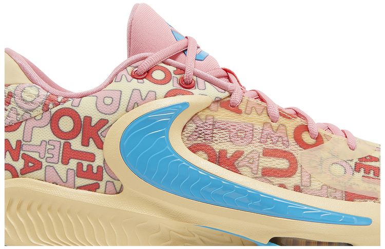 Zoom Freak 4 Letter Bros   Coral