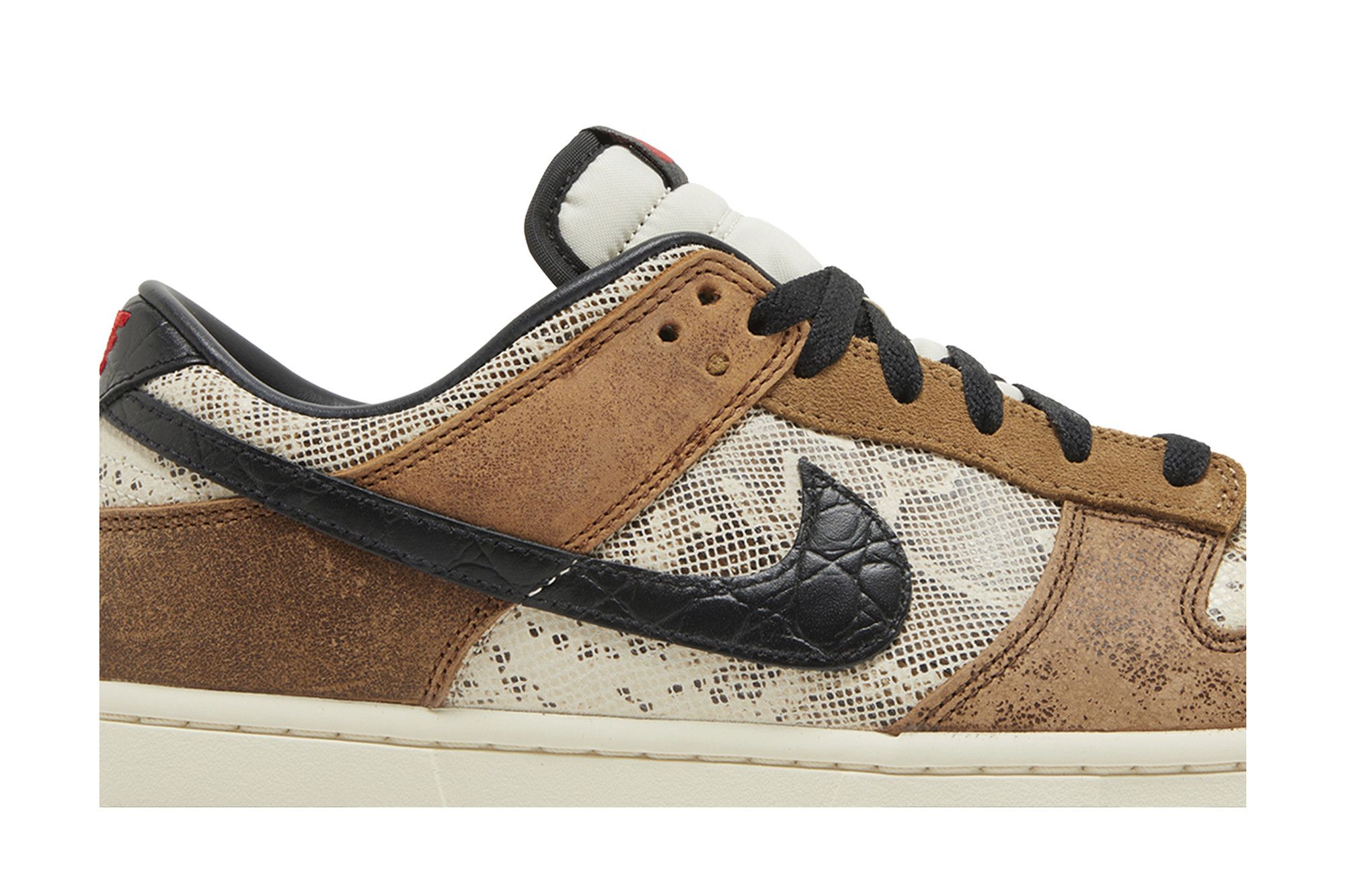 Nike sb dunk low snakeskin clearance