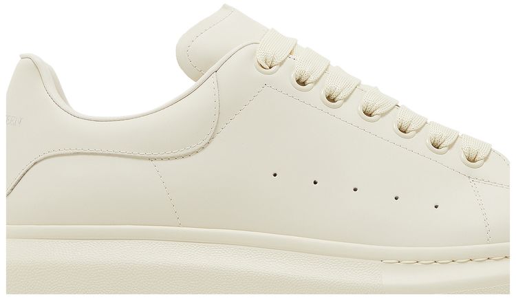 Alexander McQueen Oversized Sneaker Vanilla