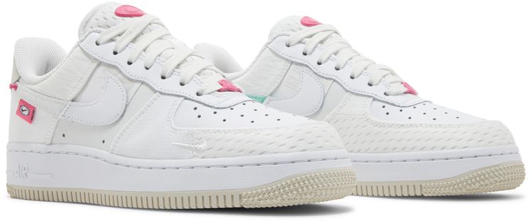 Wmns Air Force 1 07 LX Pink Bling