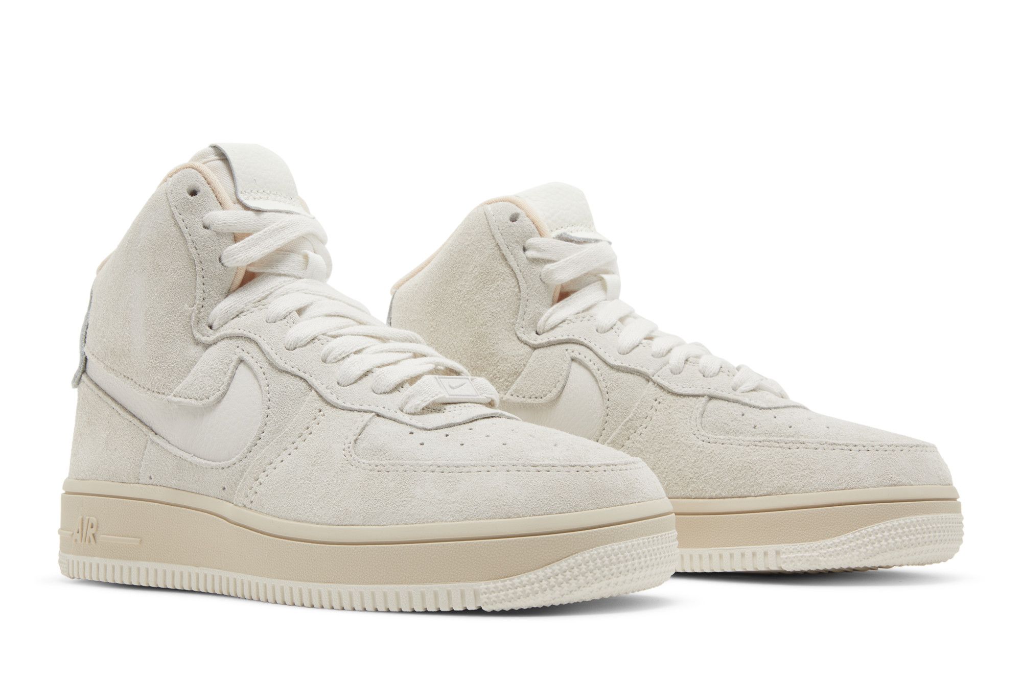 Achetez des Wmns Air Force 1 Sculpt Sail Sesame DC3590 105 GOAT FR