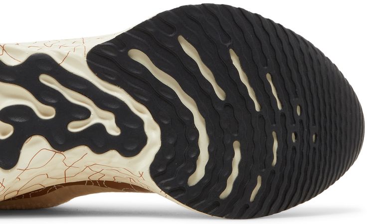 Nike React Infinity Run Flyknit 3 Premium Moving Company