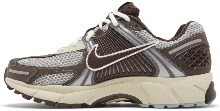 Nike Wmns Zoom Vomero 5 Earth Fossil