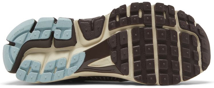 Nike Wmns Zoom Vomero 5 Earth Fossil