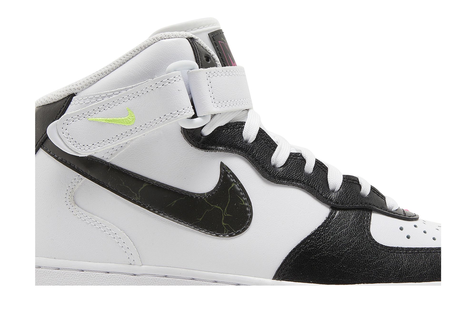 UTY F.ページ① Nike Air Force 1 '07 LV8 UT 'White Metallic Dark Grey