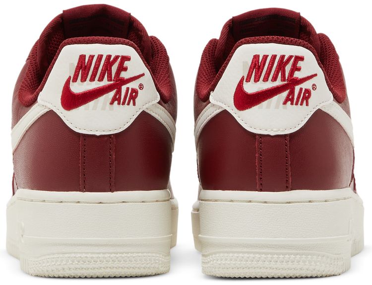 Nike Wmns Air Force 1 07 Premium History of Logos Team Red