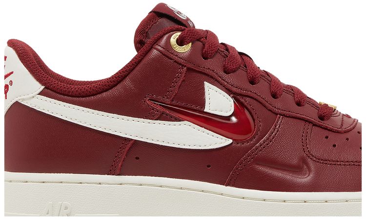 Nike Wmns Air Force 1 07 Premium History of Logos Team Red