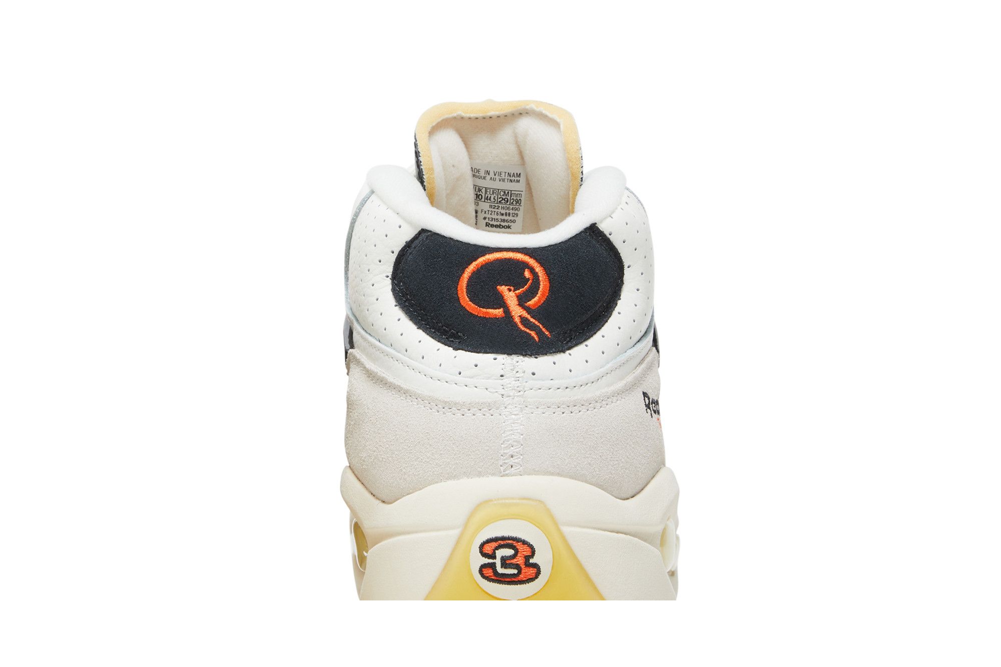Buy Question Pump Pump Universe H06490 GOAT UK