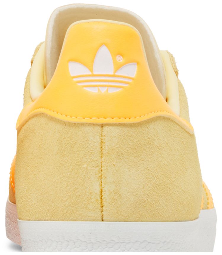 Wmns Gazelle Almost Yellow