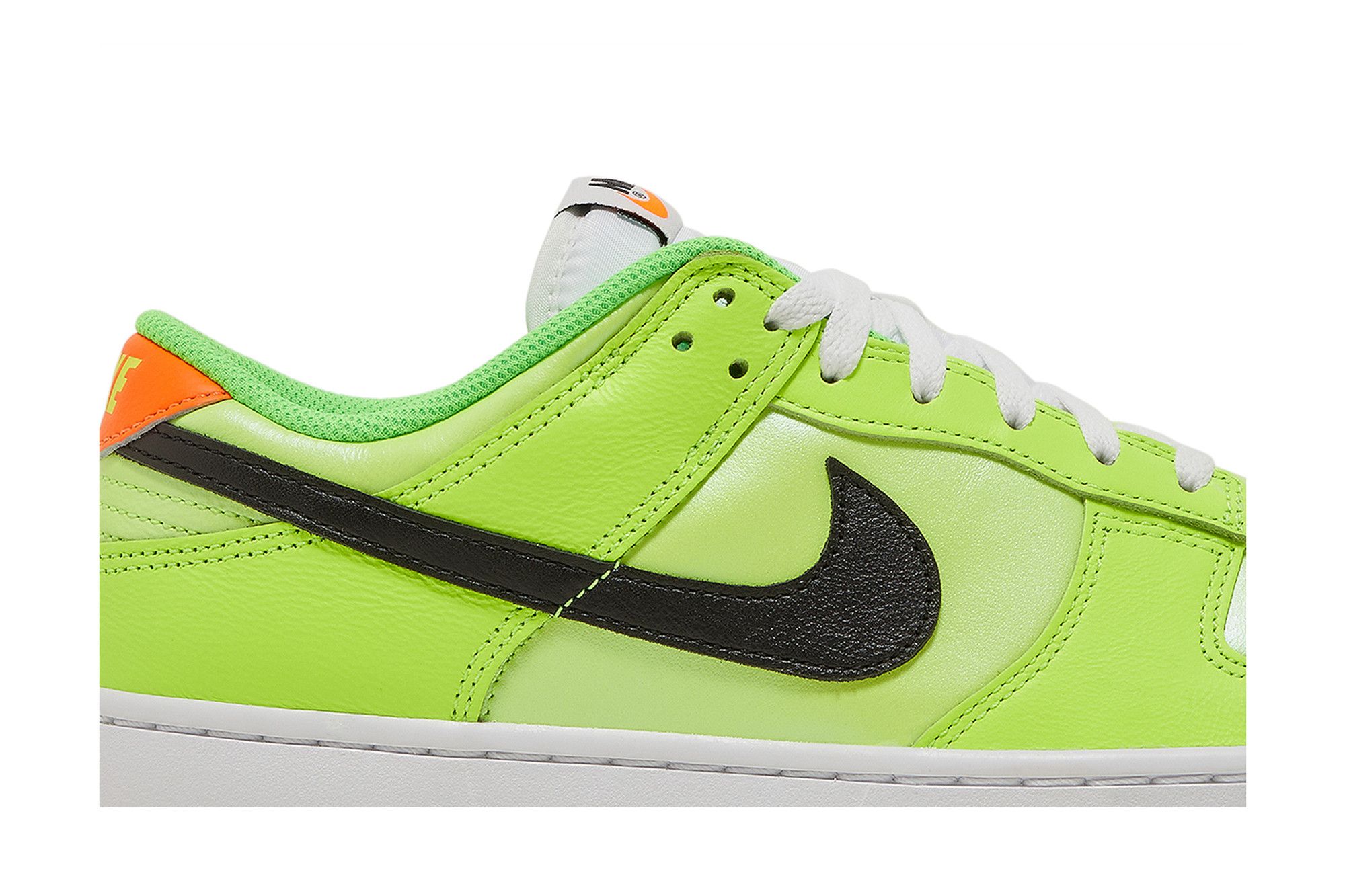 Size 10.0 Dunk Low SE 'Volt'