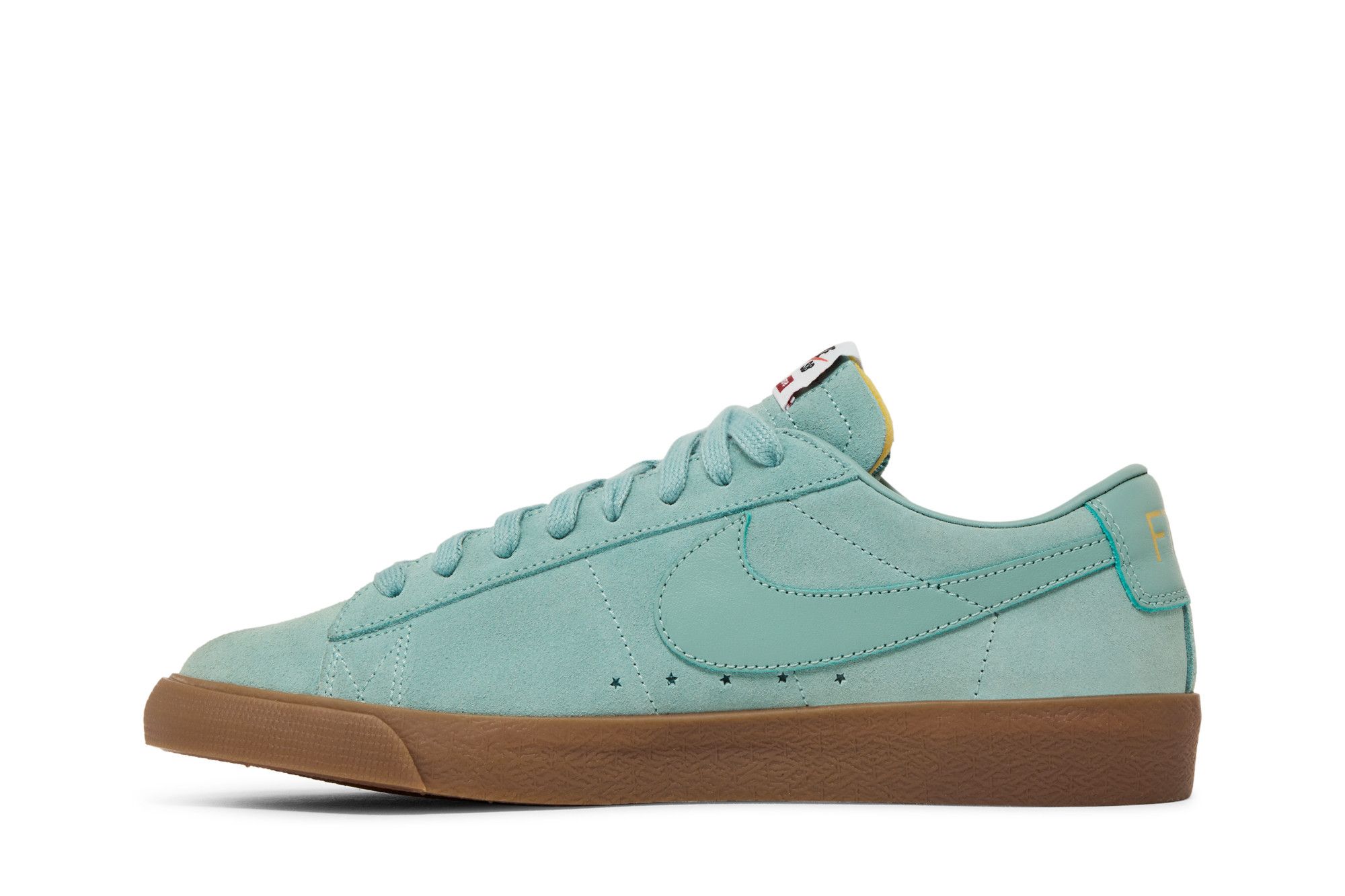 Nike sb x supreme blazer low sales
