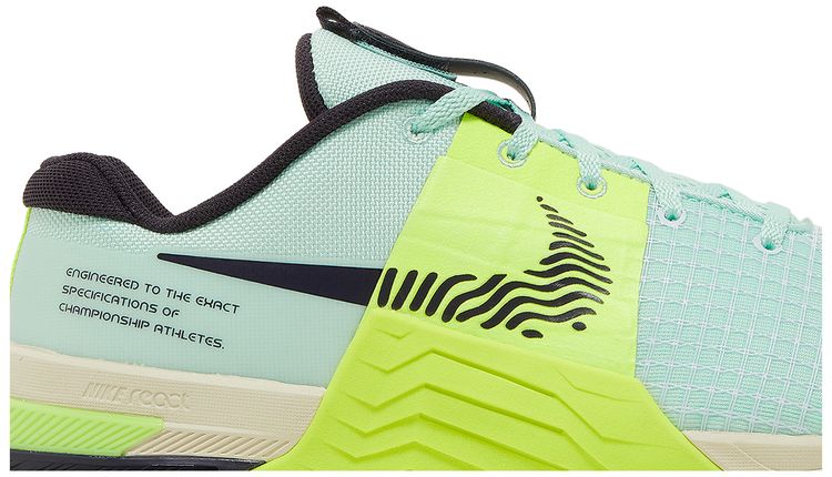 Nike Metcon 8 Mint Foam Volt
