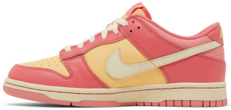 Nike Dunk Low GS Strawberry Peach