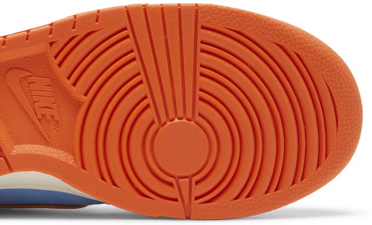 Nike Dunk Low Scrap Knicks