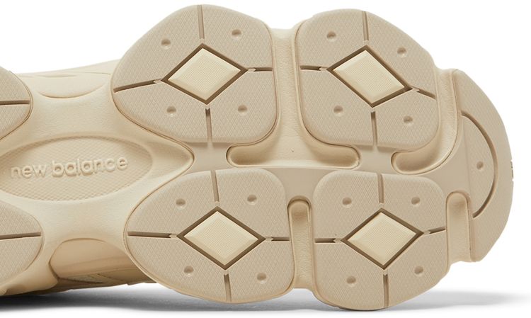 New Balance 9060 Turtledove Black