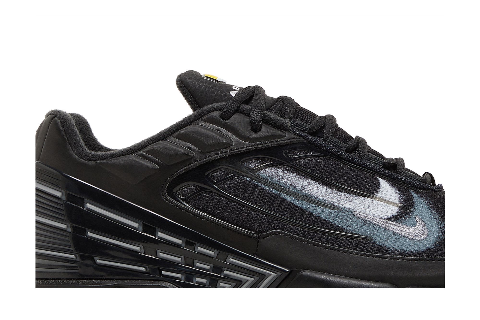 Nike air max plus spray black and white store