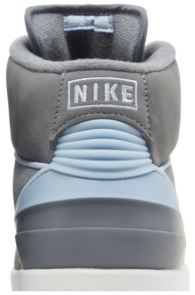 Wmns Air Jordan 2 Retro Cool Grey