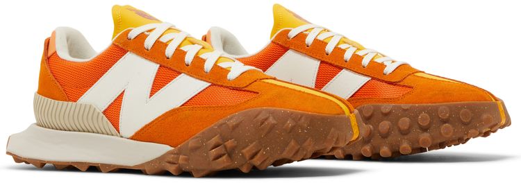 XC 72 Vintage Orange
